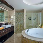 Ξενοδοχείο Swissotel Buyuk Efes 5*