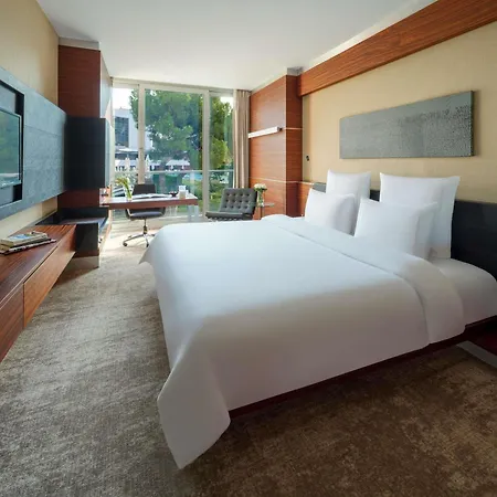 Swissotel Buyuk Efes 5*